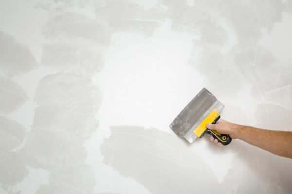 Plaster Crack Repair Service